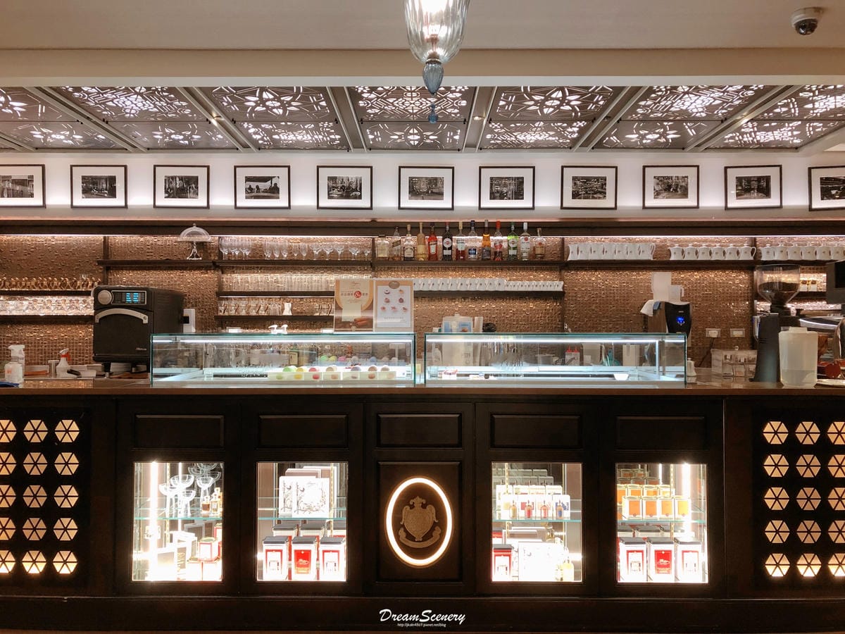 福里安花神咖啡館(新光三越台中店) 福里安花神咖啡館(新光三越台中店)