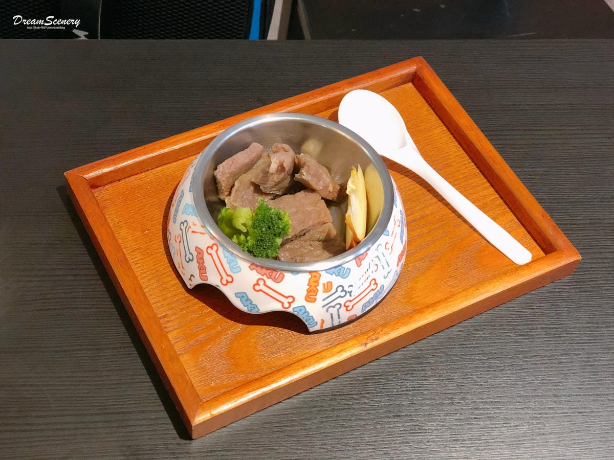 四目咖啡 寵物美學 四目咖啡 寵物美學