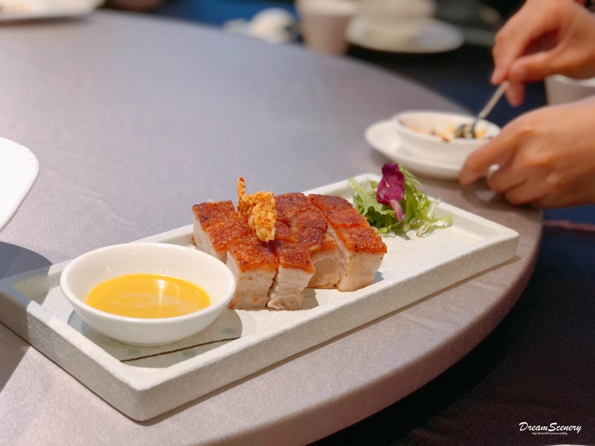 与玥樓頂級粵菜 与玥樓頂級粵菜