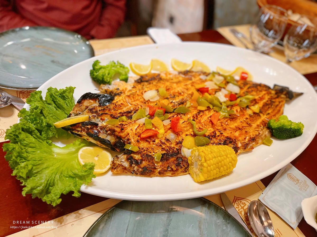 【杜拜-Dubai】最道地伊拉克美食│杜拜最著名烤魚│Sam 【杜拜-Dubai】最道地伊拉克美食│杜拜最著名烤魚│Sam