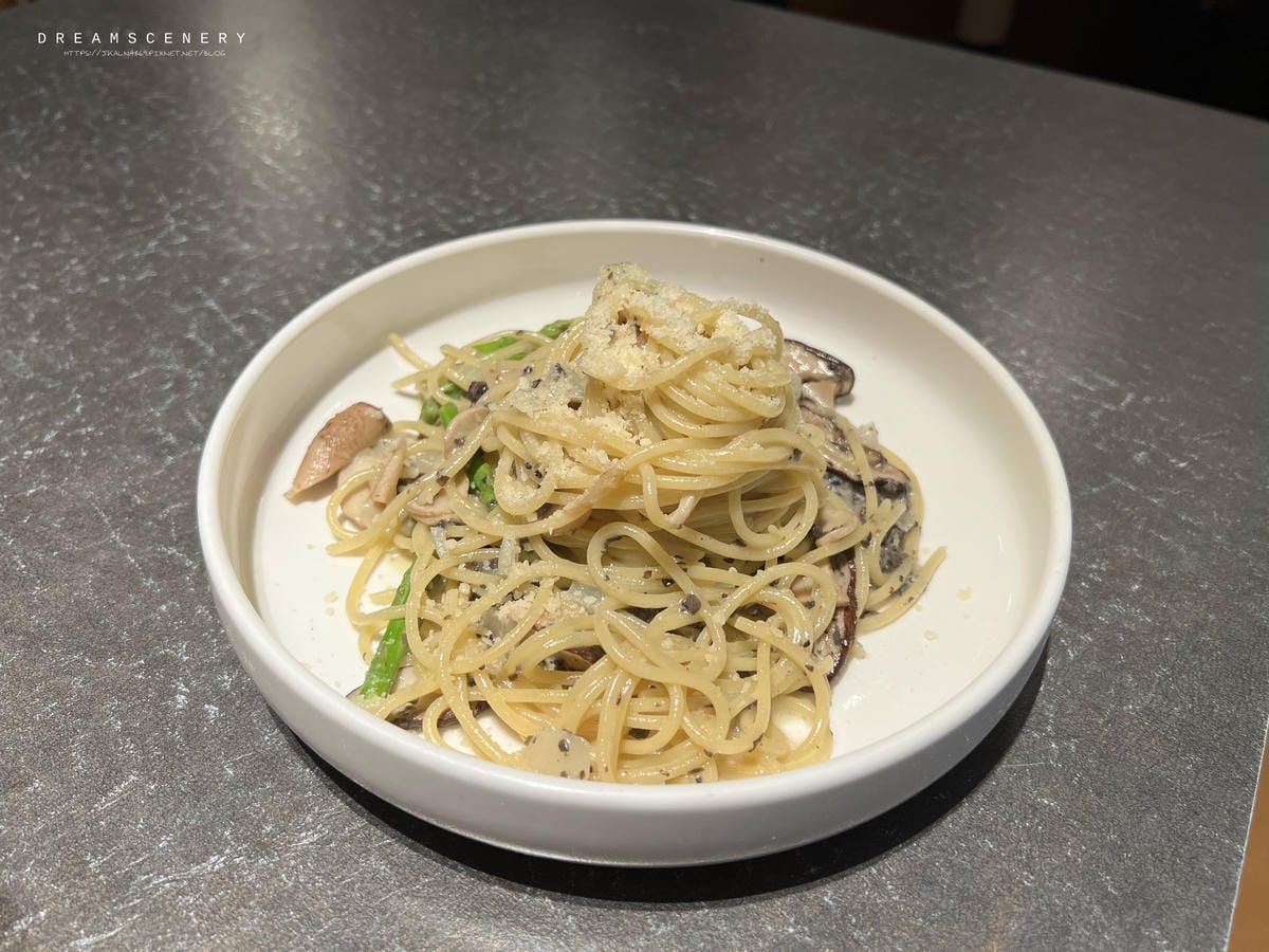 M One Cafe A11館