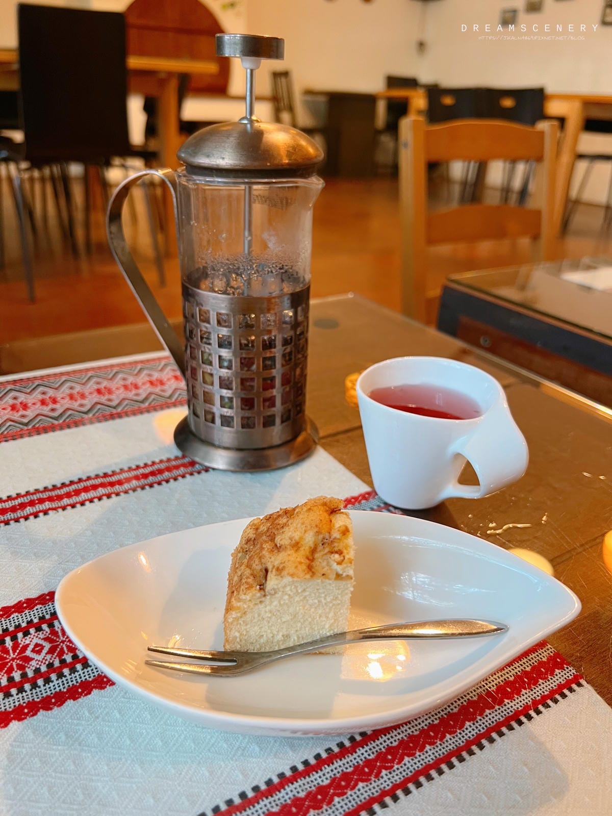 芭樂狗 Mr.Balagov Ukrainian Cafe 芭樂狗 Mr.Balagov Ukrainian Cafe