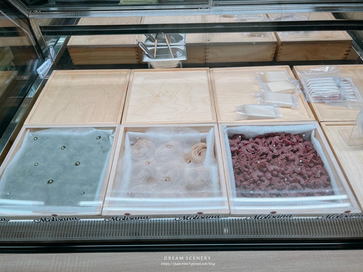 PASTA %26; CO PASTA %26; CO