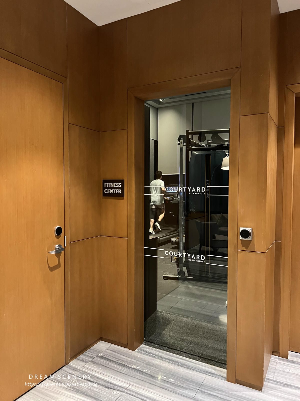 【新加坡】Sky22 @ Courtyard by Marriott 【新加坡】Sky22 @ Courtyard by Marriott