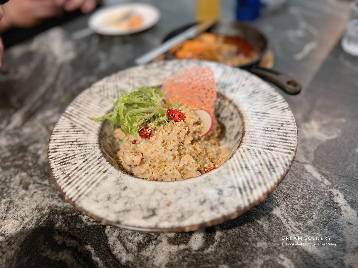 曜日義式餐酒館 曜日義式餐酒館