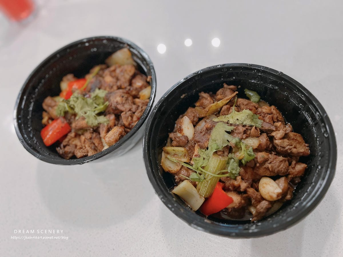 重慶雞公煲 ChongQing Chicken Pot 重慶雞公煲 ChongQing Chicken Pot