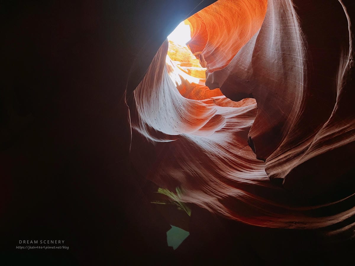 上羚羊谷 Upper Antelope Canyon 上羚羊谷 Upper Antelope Canyon
