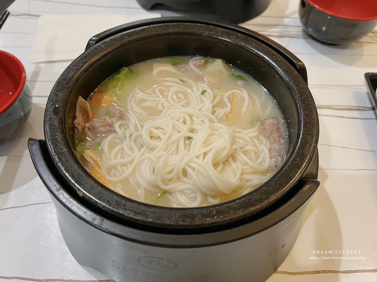 十秒到云南过桥米线 Ten Seconds Yunnan Rice Noodles 十秒到云南过桥米线 Ten Seconds Yunnan Rice Noodles