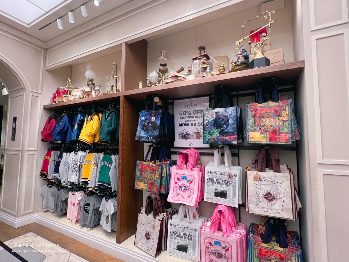 【美國-New York】紐約哈利波特旗艦店免費領取紀念品 【美國-New York】紐約哈利波特旗艦店免費領取紀念品