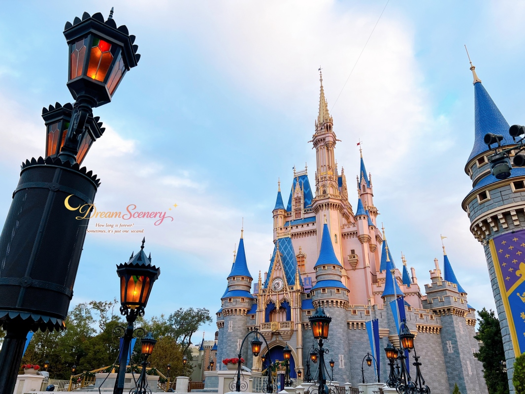 【美國 Florida】2024 Magic Kingdom 攻略|走進迪士尼最經典的夢想國度!Top10必玩設施、聖誕派對、公主見面會與必買周邊整理 - 第5張圖 【美國 Florida】2024 Magic Kingdom 攻略|走進迪士尼最經典的夢想國度!Top10必玩設施、聖誕派對、公主見面會與必買周邊整理