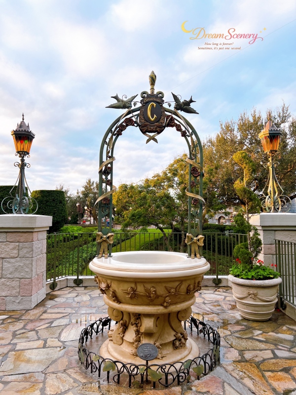 【美國 Florida】2024 Magic Kingdom 攻略|走進迪士尼最經典的夢想國度!Top10必玩設施、聖誕派對、公主見面會與必買周邊整理 - 第17張圖 【美國 Florida】2024 Magic Kingdom 攻略|走進迪士尼最經典的夢想國度!Top10必玩設施、聖誕派對、公主見面會與必買周邊整理