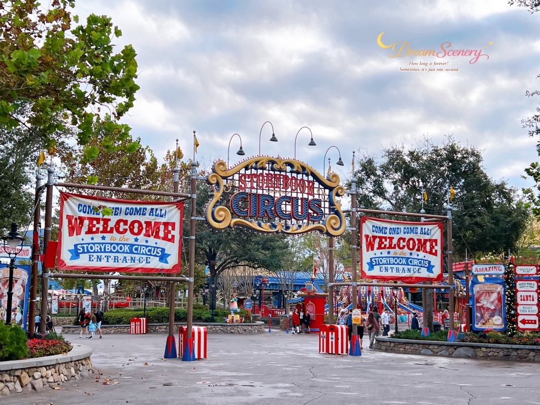 【美國 Florida】2024 Magic Kingdom 攻略|走進迪士尼最經典的夢想國度!Top10必玩設施、聖誕派對、公主見面會與必買周邊整理 - 第83張圖 【美國 Florida】2024 Magic Kingdom 攻略|走進迪士尼最經典的夢想國度!Top10必玩設施、聖誕派對、公主見面會與必買周邊整理