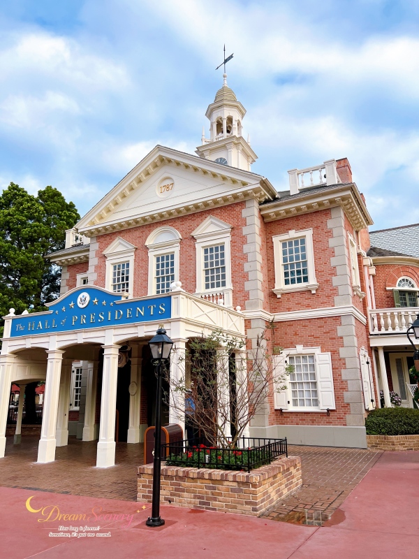 【美國 Florida】2024 Magic Kingdom 攻略|走進迪士尼最經典的夢想國度!Top10必玩設施、聖誕派對、公主見面會與必買周邊整理 - 第31張圖 【美國 Florida】2024 Magic Kingdom 攻略|走進迪士尼最經典的夢想國度!Top10必玩設施、聖誕派對、公主見面會與必買周邊整理