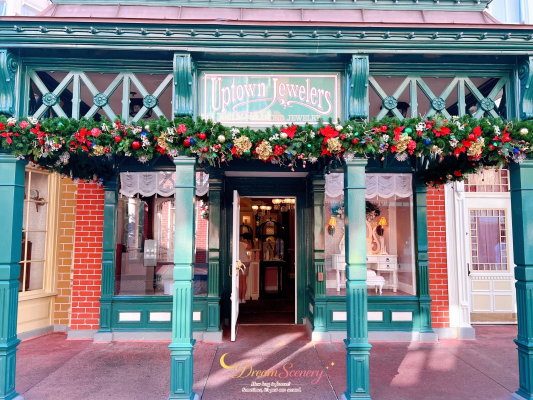 【美國 Florida】2024 Magic Kingdom 攻略|走進迪士尼最經典的夢想國度!Top10必玩設施、聖誕派對、公主見面會與必買周邊整理 - 第47張圖 【美國 Florida】2024 Magic Kingdom 攻略|走進迪士尼最經典的夢想國度!Top10必玩設施、聖誕派對、公主見面會與必買周邊整理