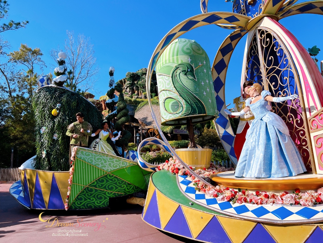 【美國 Florida】2024 Magic Kingdom 攻略|走進迪士尼最經典的夢想國度!Top10必玩設施、聖誕派對、公主見面會與必買周邊整理 - 第121張圖 【美國 Florida】2024 Magic Kingdom 攻略|走進迪士尼最經典的夢想國度!Top10必玩設施、聖誕派對、公主見面會與必買周邊整理