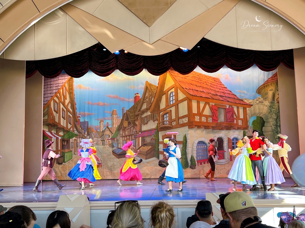 【美國 Florida】2024 Disney’s Hollywood Studios表演-美女與野獸現場秀 - 第2張圖 【美國 Florida】2024 Disney’s Hollywood Studios表演-美女與野獸現場秀