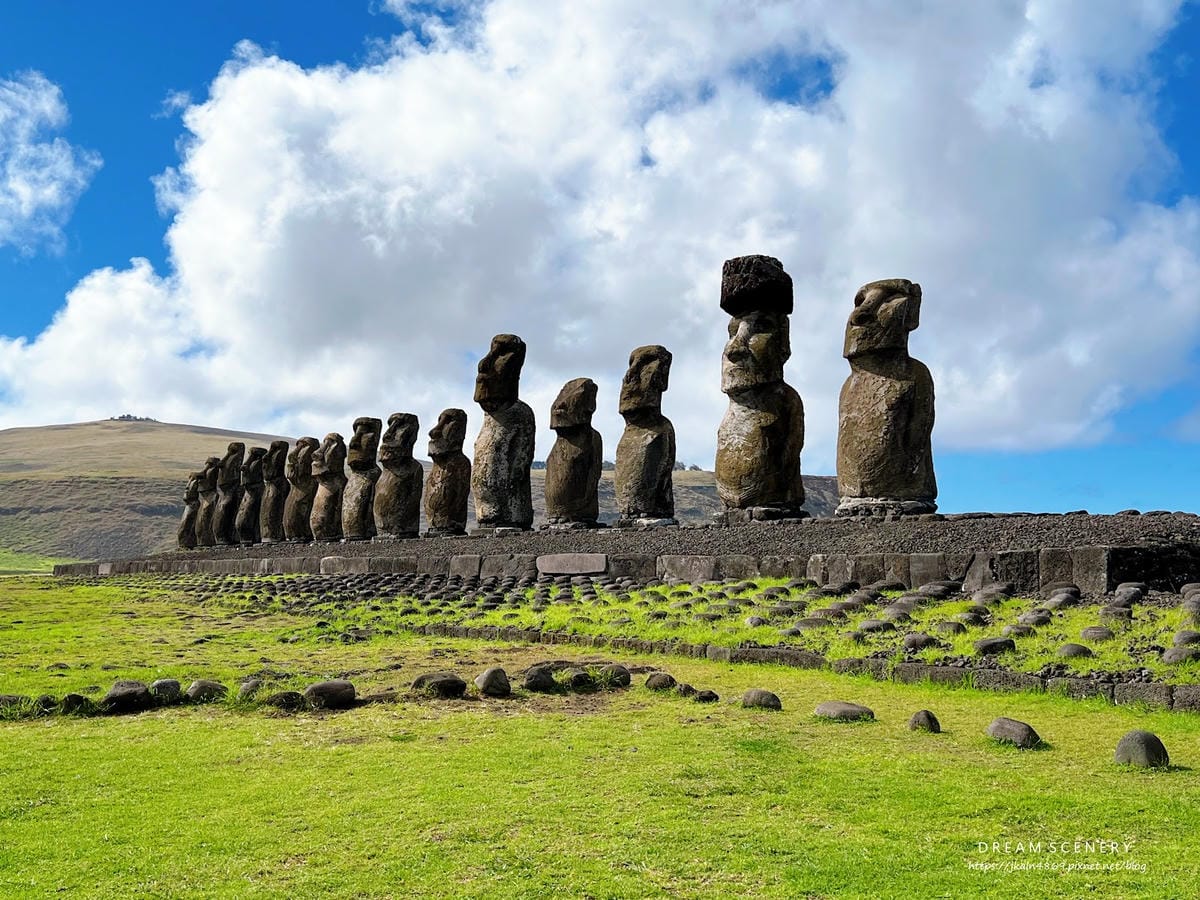 【智利-Easter Island】復活節島上最大的石像平台 【智利-Easter Island】復活節島上最大的石像平台