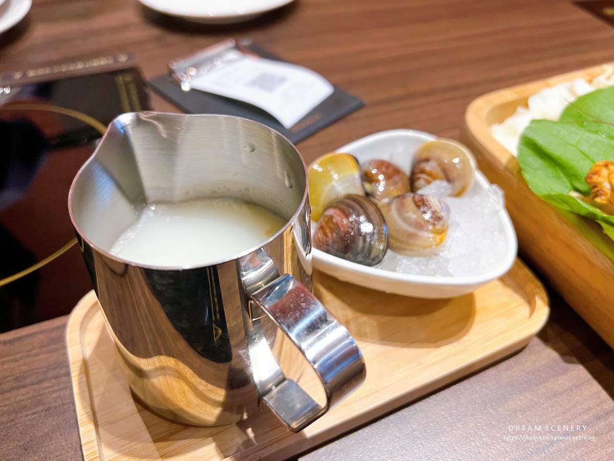 台北▴信義區│台北火鍋推薦濃厚蒜味雞白湯│樂崎火鍋-信義店 台北▴信義區│台北火鍋推薦濃厚蒜味雞白湯│樂崎火鍋-信義店