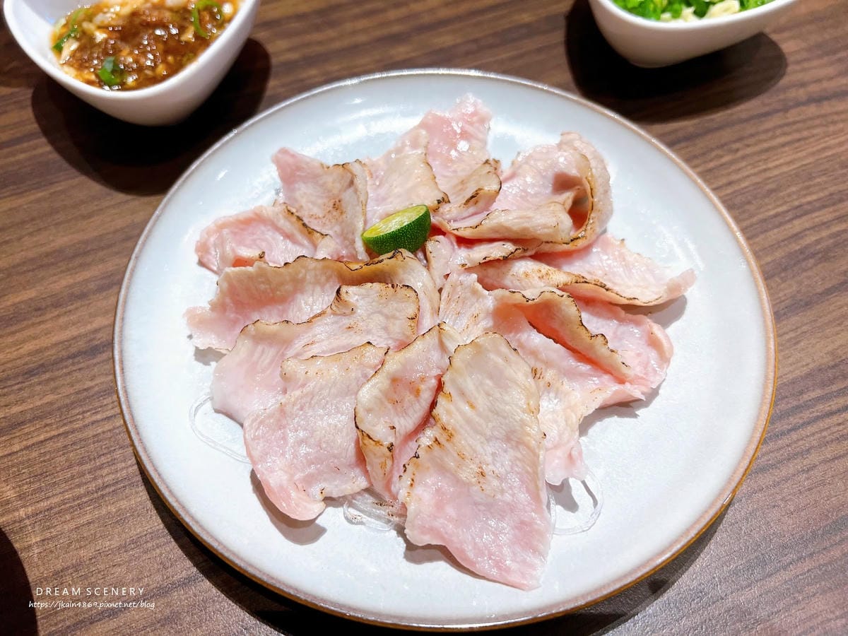 台北▴信義區│台北火鍋推薦濃厚蒜味雞白湯│樂崎火鍋-信義店 台北▴信義區│台北火鍋推薦濃厚蒜味雞白湯│樂崎火鍋-信義店