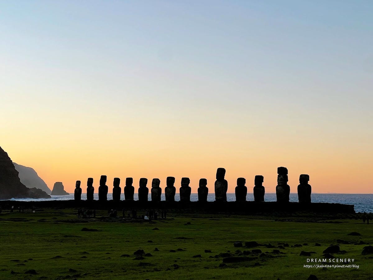 【智利-Easter Island】復活節島上最大的石像平台 【智利-Easter Island】復活節島上最大的石像平台