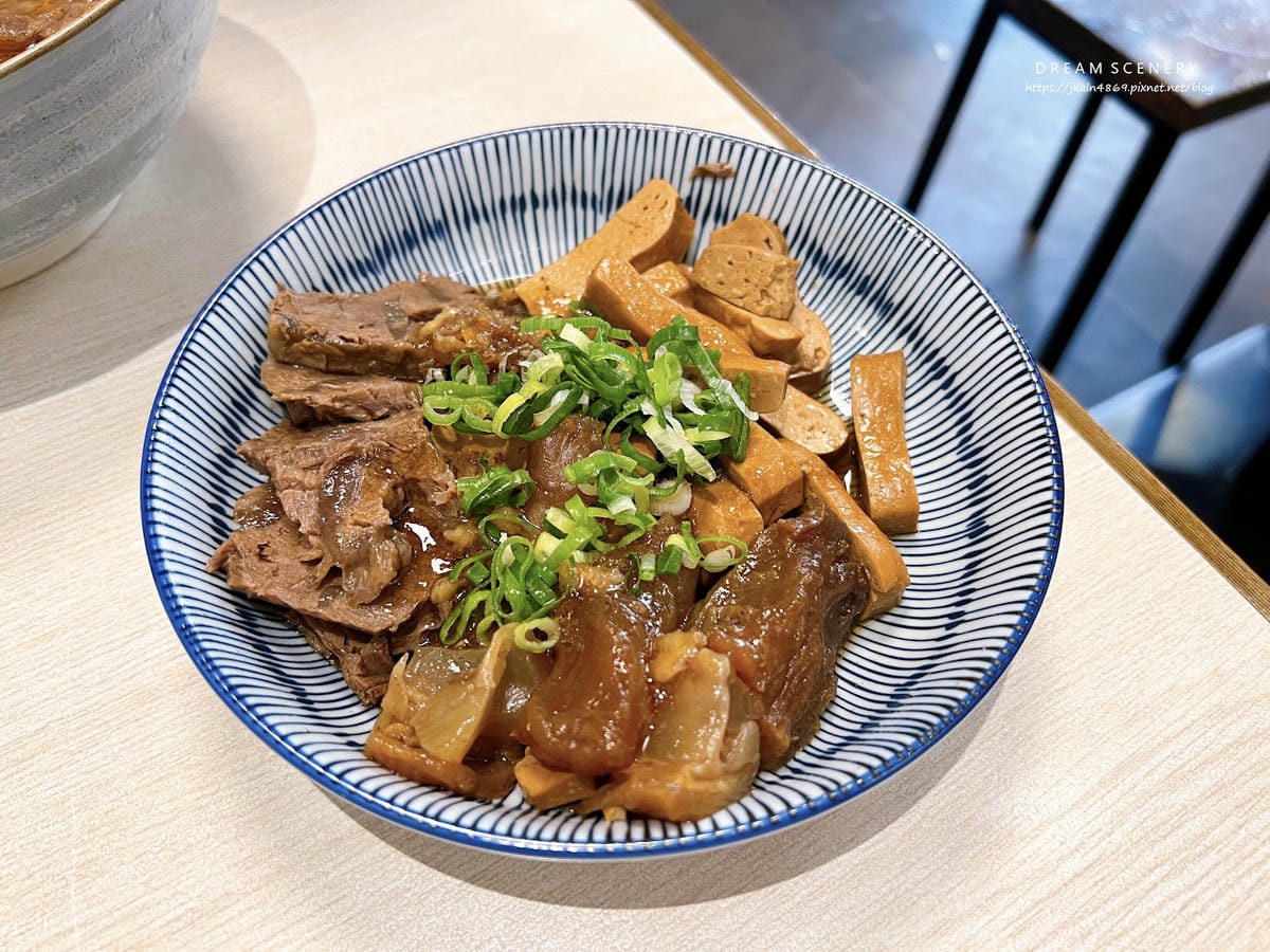 台北▴大安區│被滷味耽誤的冠軍牛肉麵店│竣師父牛肉麵 台北▴大安區│被滷味耽誤的冠軍牛肉麵店│竣師父牛肉麵