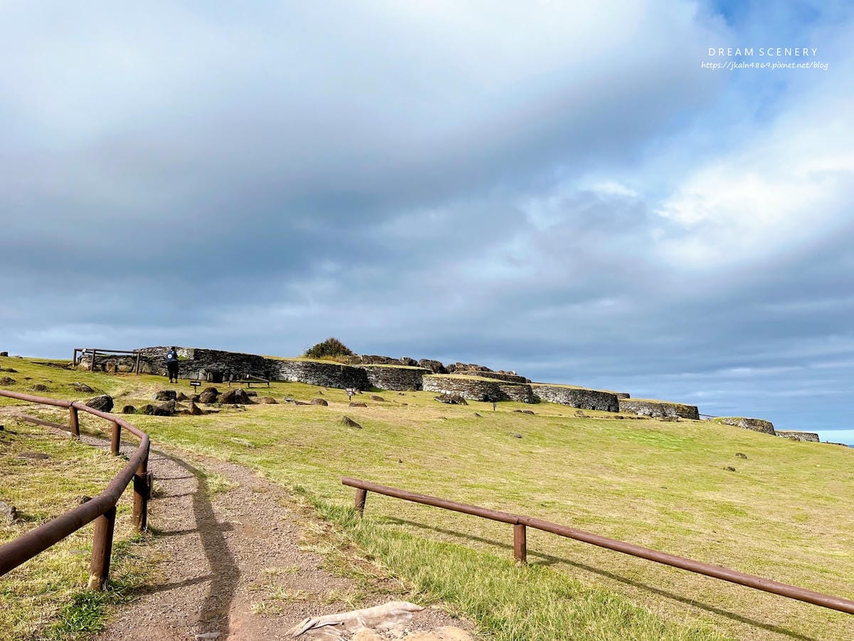 【智利-Easter Island】復活節島火山口邊緣 | 【智利-Easter Island】復活節島火山口邊緣 |