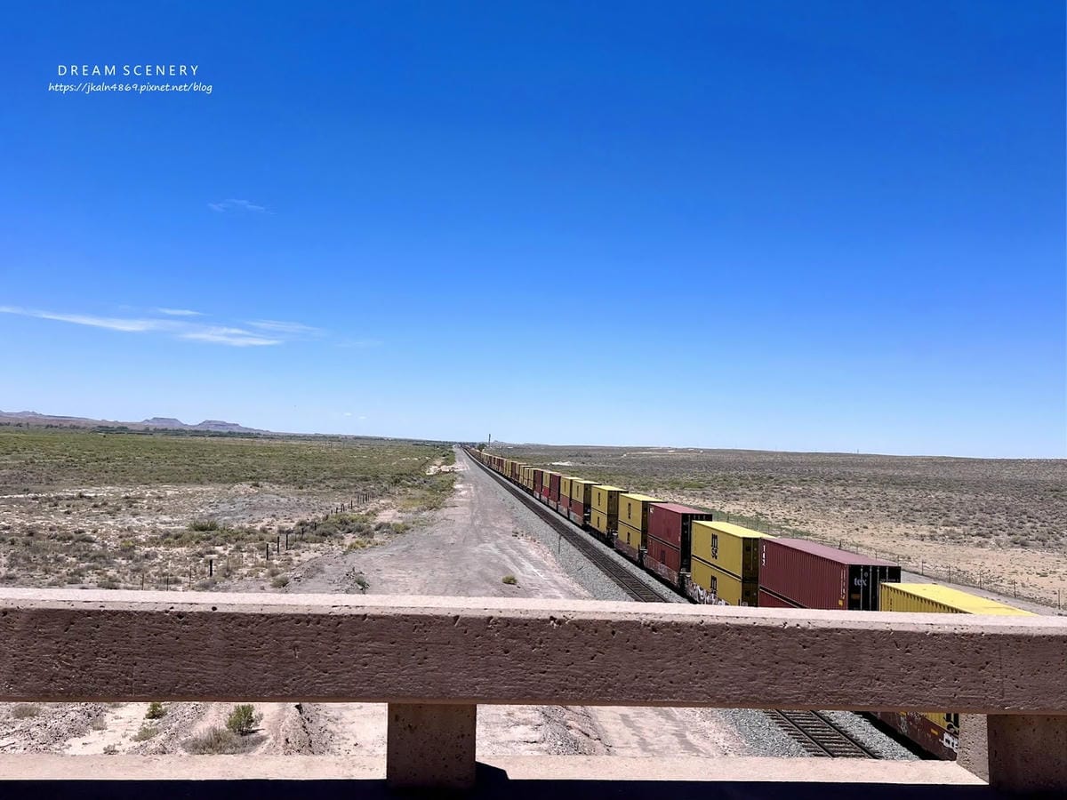 【美國-Arizona】穿越億萬年時光的旅程│石化森林國家公 【美國-Arizona】穿越億萬年時光的旅程│石化森林國家公
