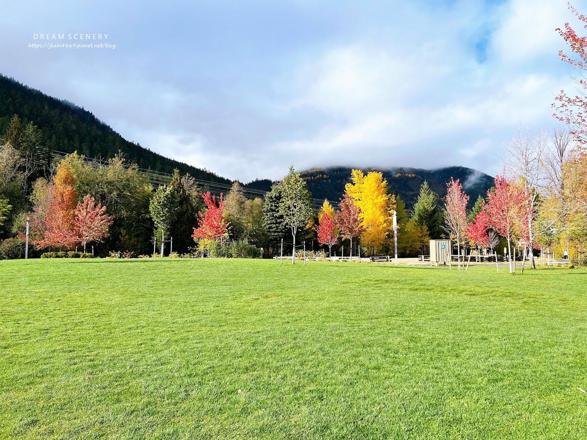 【加拿大- Whistler】湖畔絕美秋日秘境│惠斯勒│Ra 【加拿大- Whistler】湖畔絕美秋日秘境│惠斯勒│Ra