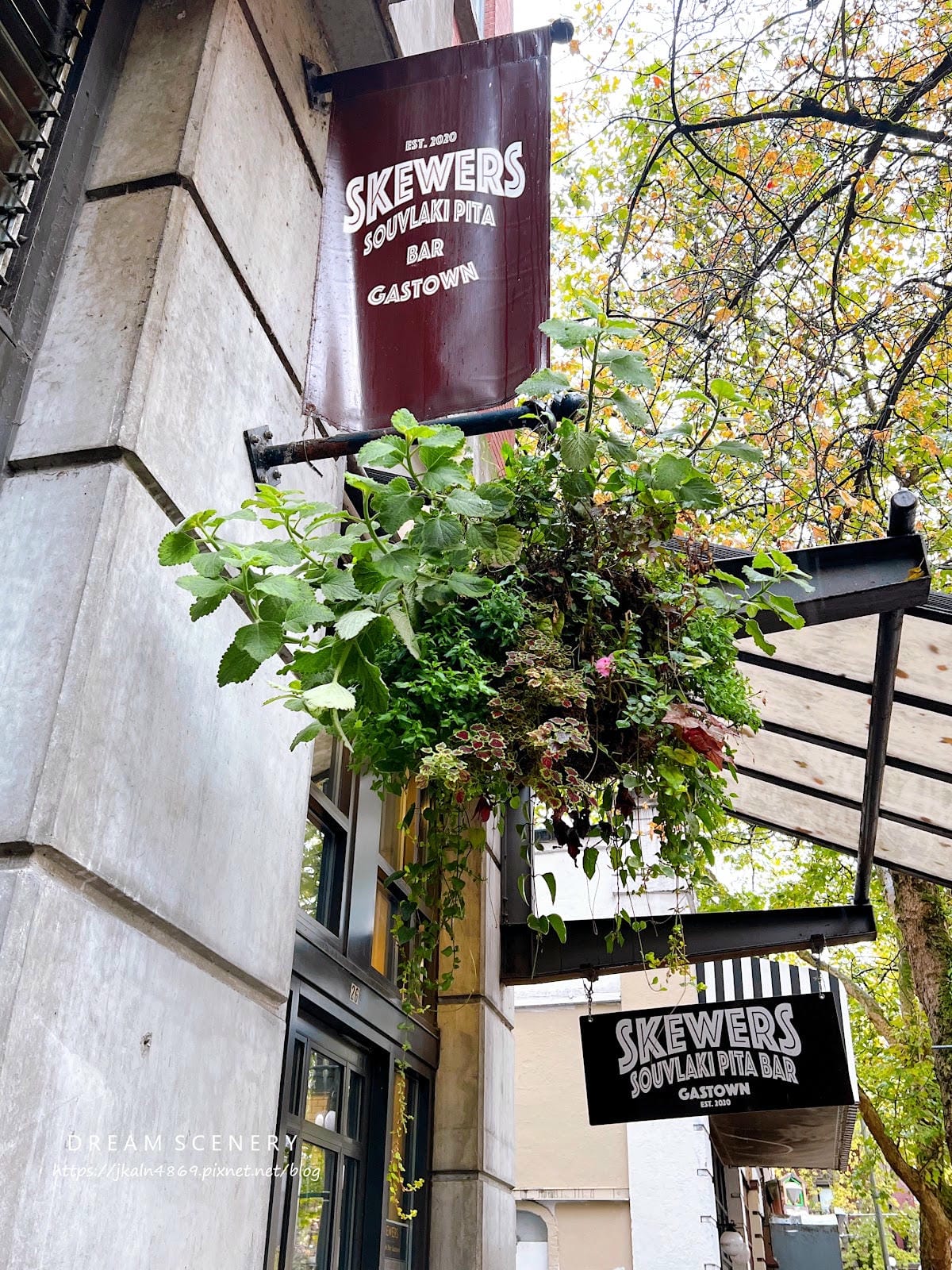 【加拿大- Vancouver】溫哥華烤肉店天花板│人氣希臘 【加拿大- Vancouver】溫哥華烤肉店天花板│人氣希臘