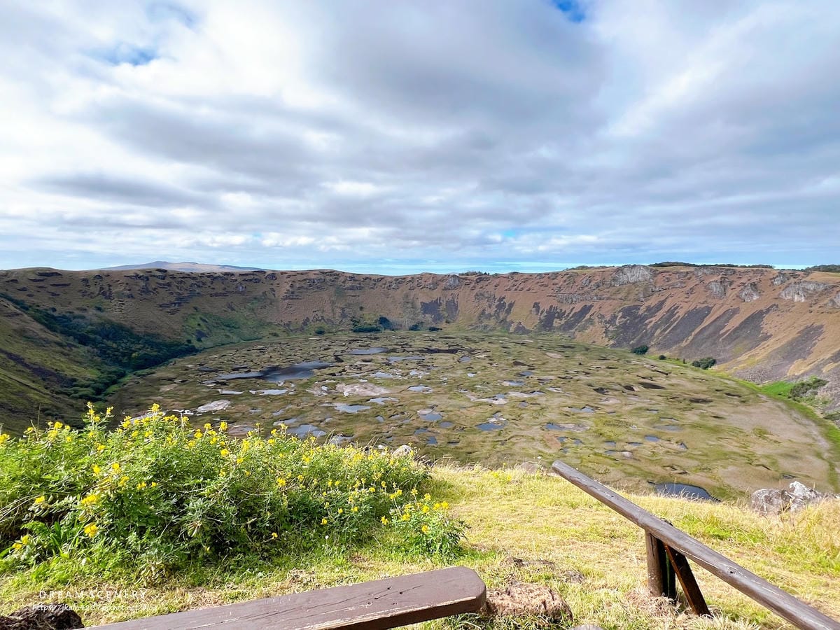 【智利-Easter Island】復活節島火山口邊緣 | 【智利-Easter Island】復活節島火山口邊緣 |