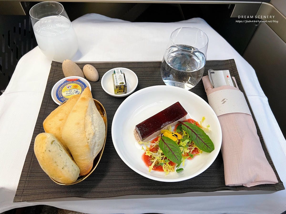 【美國-洛杉磯國際機場】Starlux Airlines B 【美國-洛杉磯國際機場】Starlux Airlines B