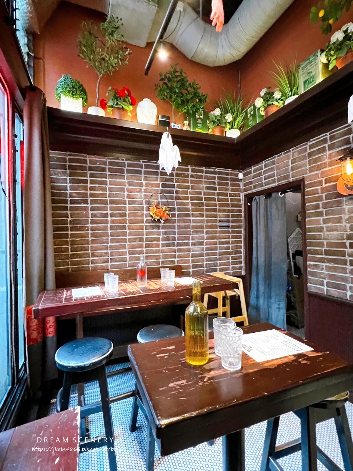 【加拿大- Vancouver】溫哥華烤肉店天花板│人氣希臘 【加拿大- Vancouver】溫哥華烤肉店天花板│人氣希臘