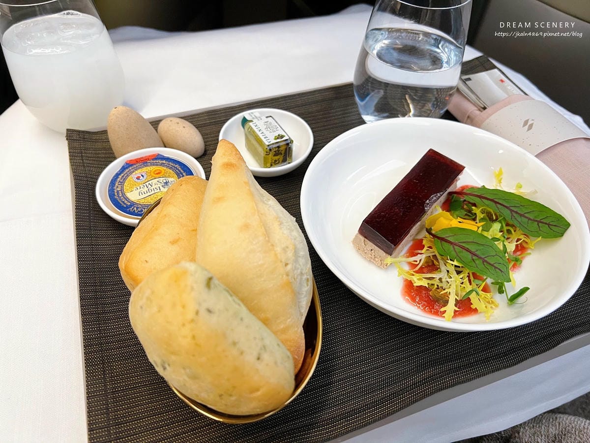 【美國-洛杉磯國際機場】Starlux Airlines B 【美國-洛杉磯國際機場】Starlux Airlines B