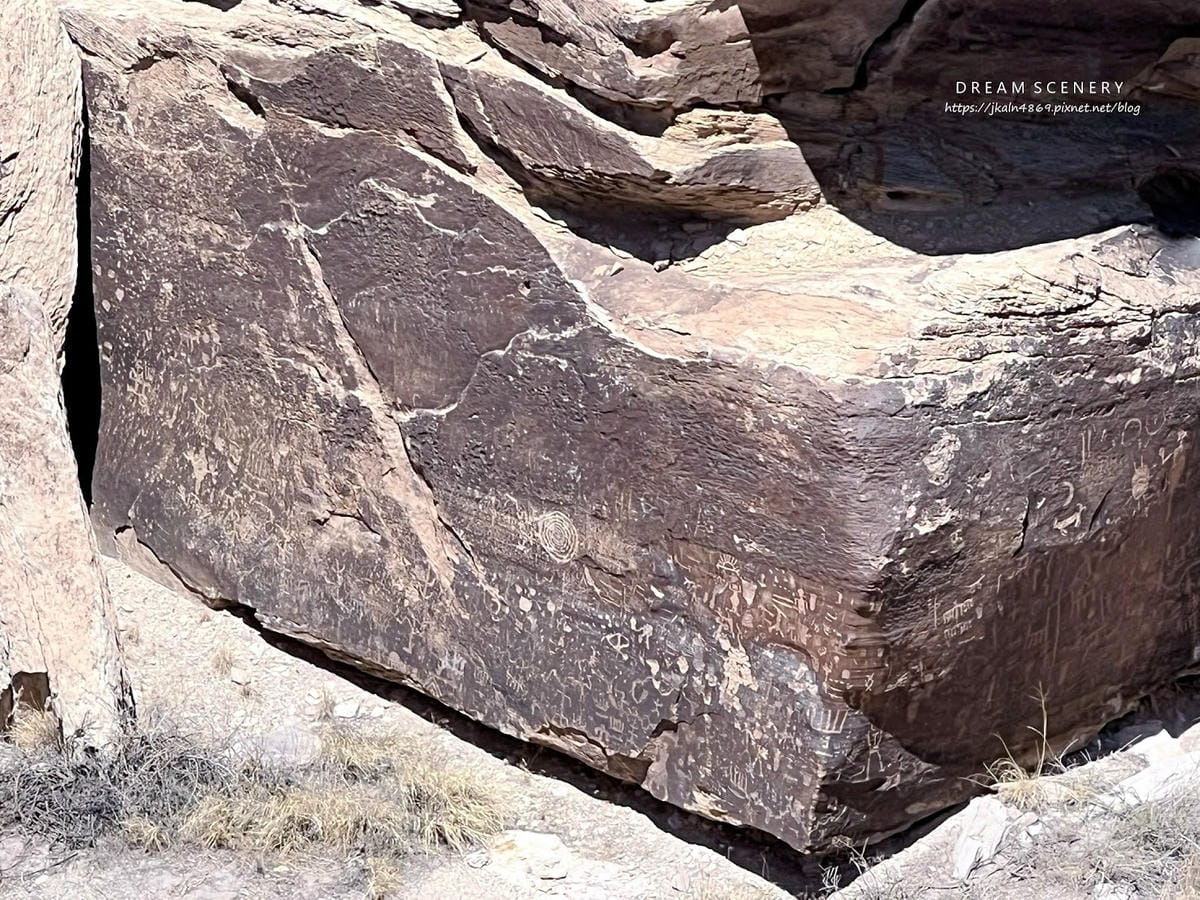 【美國-Arizona】穿越億萬年時光的旅程│石化森林國家公 【美國-Arizona】穿越億萬年時光的旅程│石化森林國家公