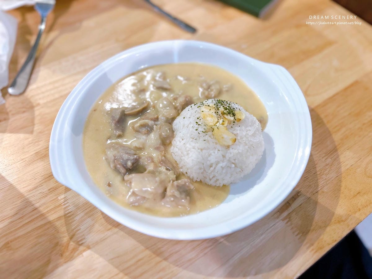 新北▴三重區│貓咪咖啡廳│O CAT CAFÈ 三重貓咪中途 新北▴三重區│貓咪咖啡廳│O CAT CAFÈ 三重貓咪中途