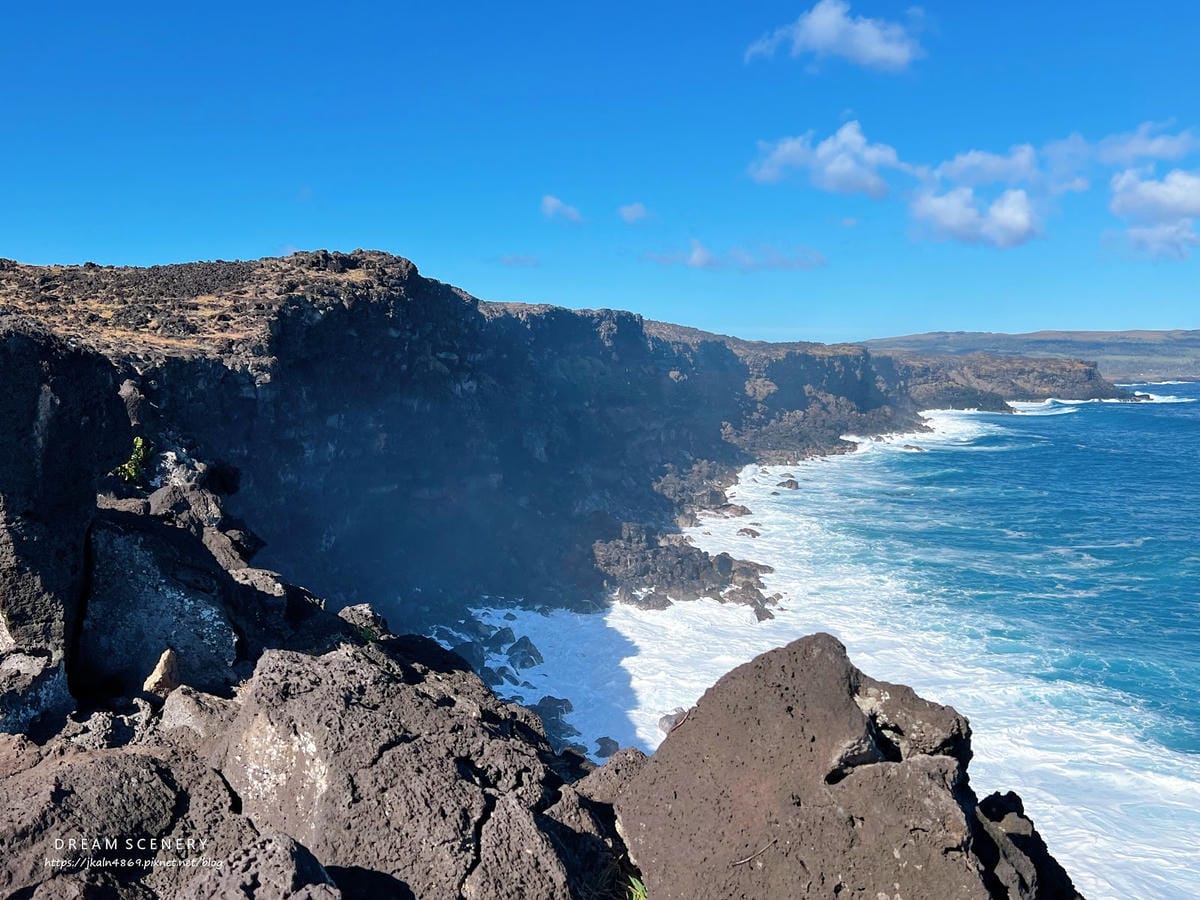 【智利-Easter Island】復活節島上著名的天然洞穴 【智利-Easter Island】復活節島上著名的天然洞穴
