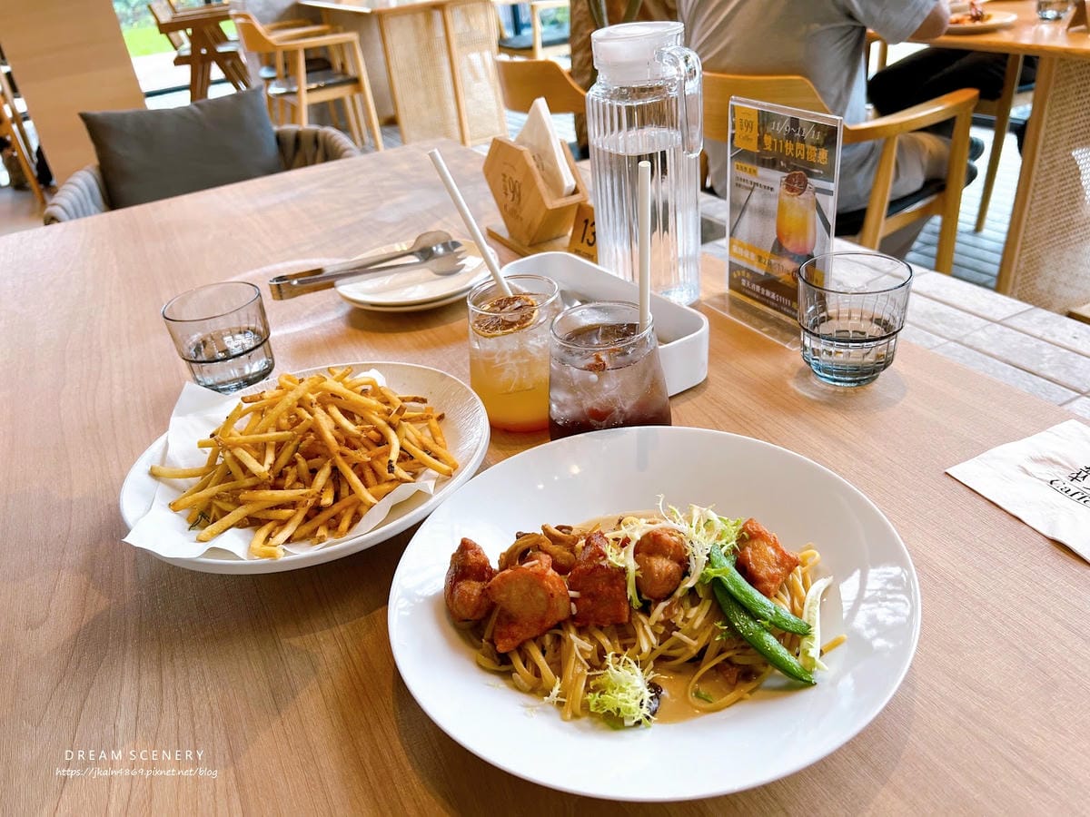 桃園▴楊梅區│IG網美打卡桃園景點│萃99'Caffee 水 桃園▴楊梅區│IG網美打卡桃園景點│萃99'Caffee 水