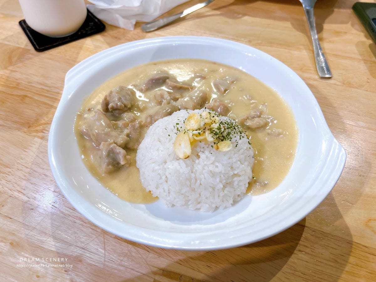 新北▴三重區│貓咪咖啡廳│O CAT CAFÈ 三重貓咪中途 新北▴三重區│貓咪咖啡廳│O CAT CAFÈ 三重貓咪中途