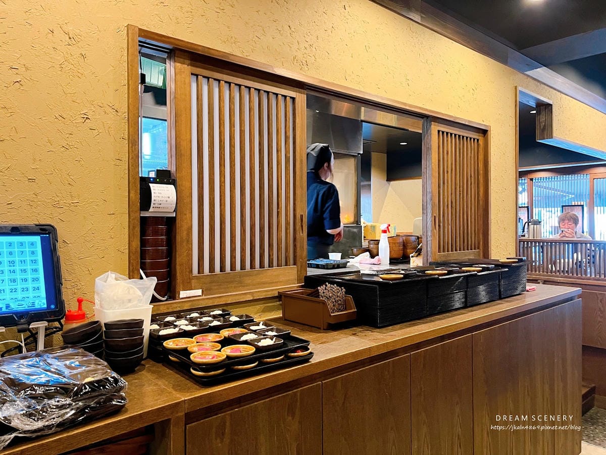【日本-東京】平價卻不將就│連鎖日式炭火烤魚朝食│しんぱち食 【日本-東京】平價卻不將就│連鎖日式炭火烤魚朝食│しんぱち食