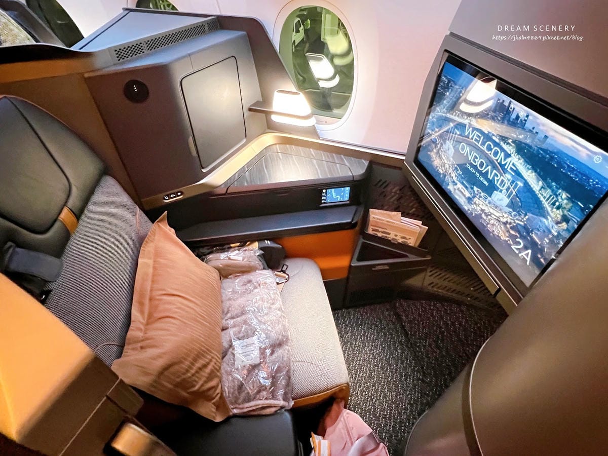 【美國-洛杉磯國際機場】Starlux Airlines B 【美國-洛杉磯國際機場】Starlux Airlines B