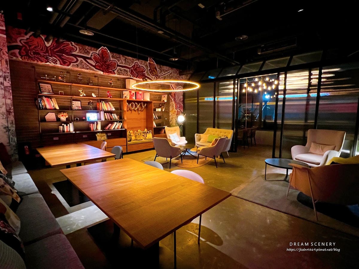 【台中】Moxy Taichung (含早餐) 【台中】Moxy Taichung (含早餐)