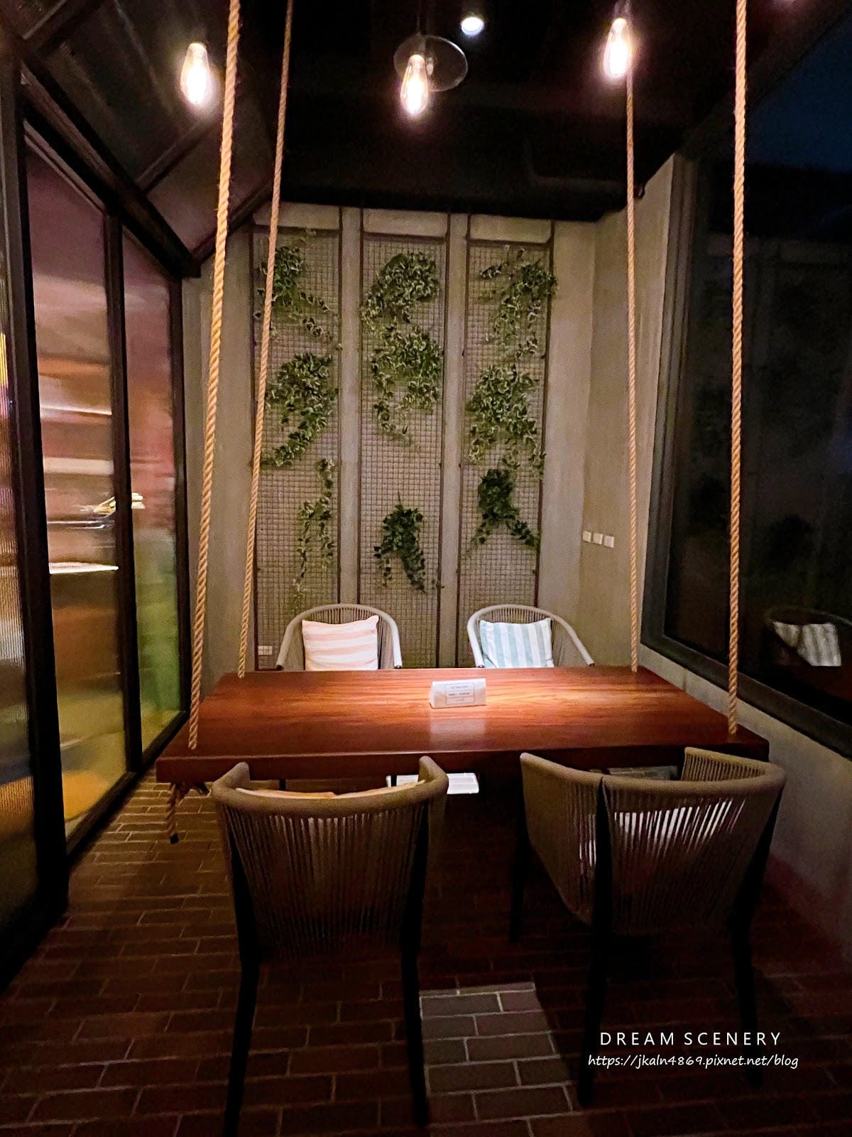 【台中】Moxy Taichung (含早餐) 【台中】Moxy Taichung (含早餐)