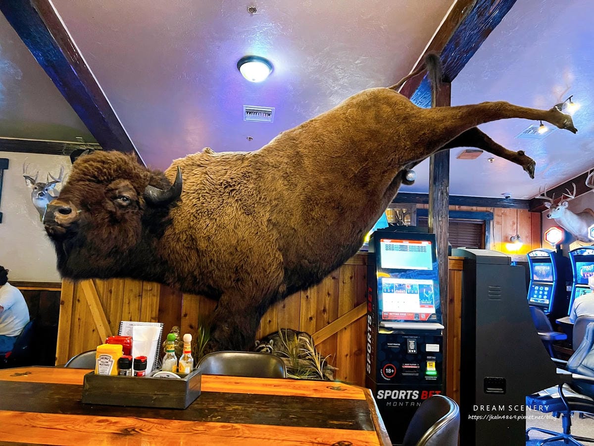 【美國- Montana】野牛肉專門美食餐廳│西黃石鎮美食│ 【美國- Montana】野牛肉專門美食餐廳│西黃石鎮美食│