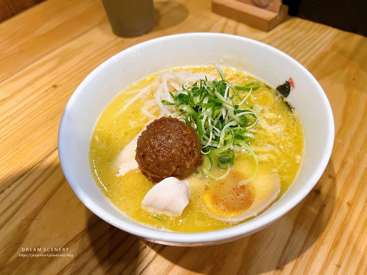 台北▴萬華區│來自紐約的人氣日本拉麵│鳥人拉麵-西門店 台北▴萬華區│來自紐約的人氣日本拉麵│鳥人拉麵-西門店