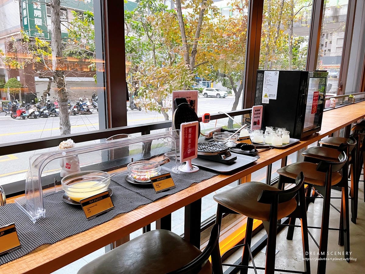 【台中】Moxy Taichung (含早餐) 【台中】Moxy Taichung (含早餐)