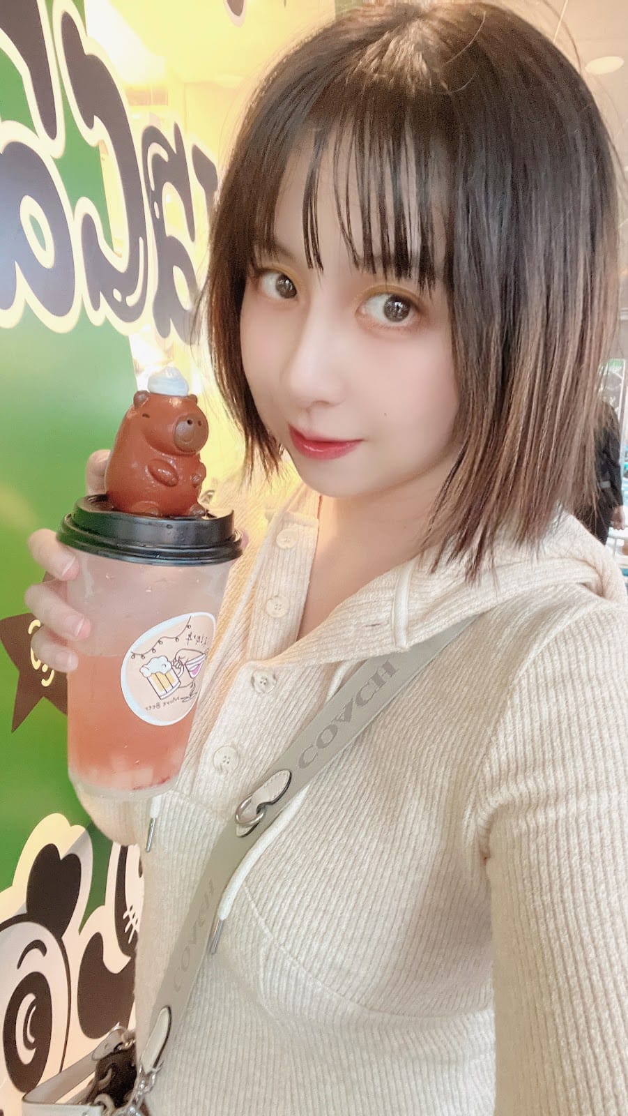 台北▴萬華區│會噴煙的卡皮巴拉│沫調啤 More beer 台北▴萬華區│會噴煙的卡皮巴拉│沫調啤 More beer