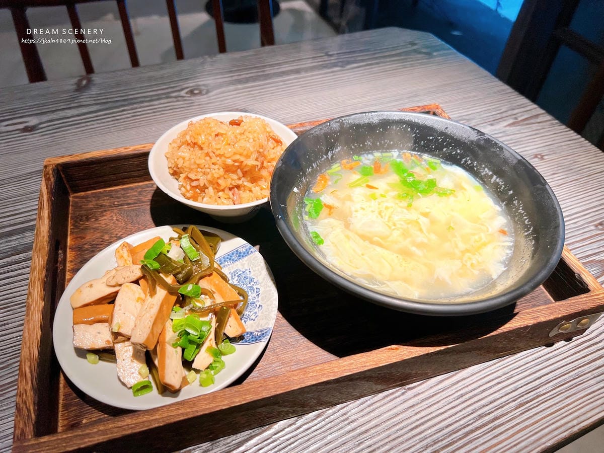 台北▴大安區│隱藏在巷弄內的古早味│瑞安油飯