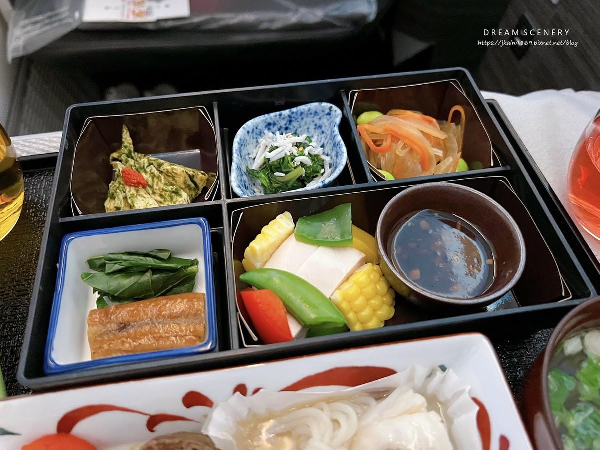【台北-松山區】日本航空商務艙Japan Airlines 【台北-松山區】日本航空商務艙Japan Airlines