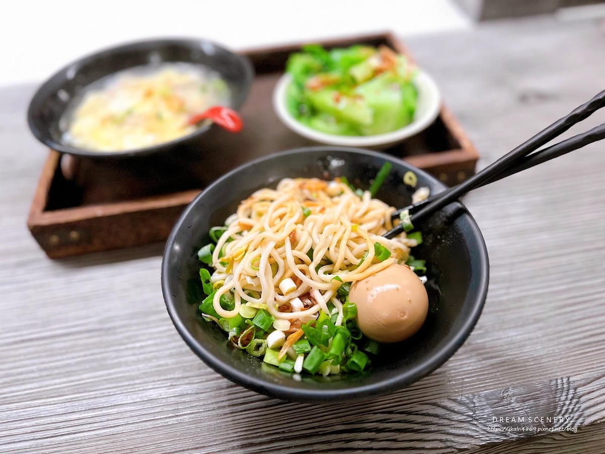 台北▴大安區│隱藏在巷弄內的古早味│瑞安油飯
