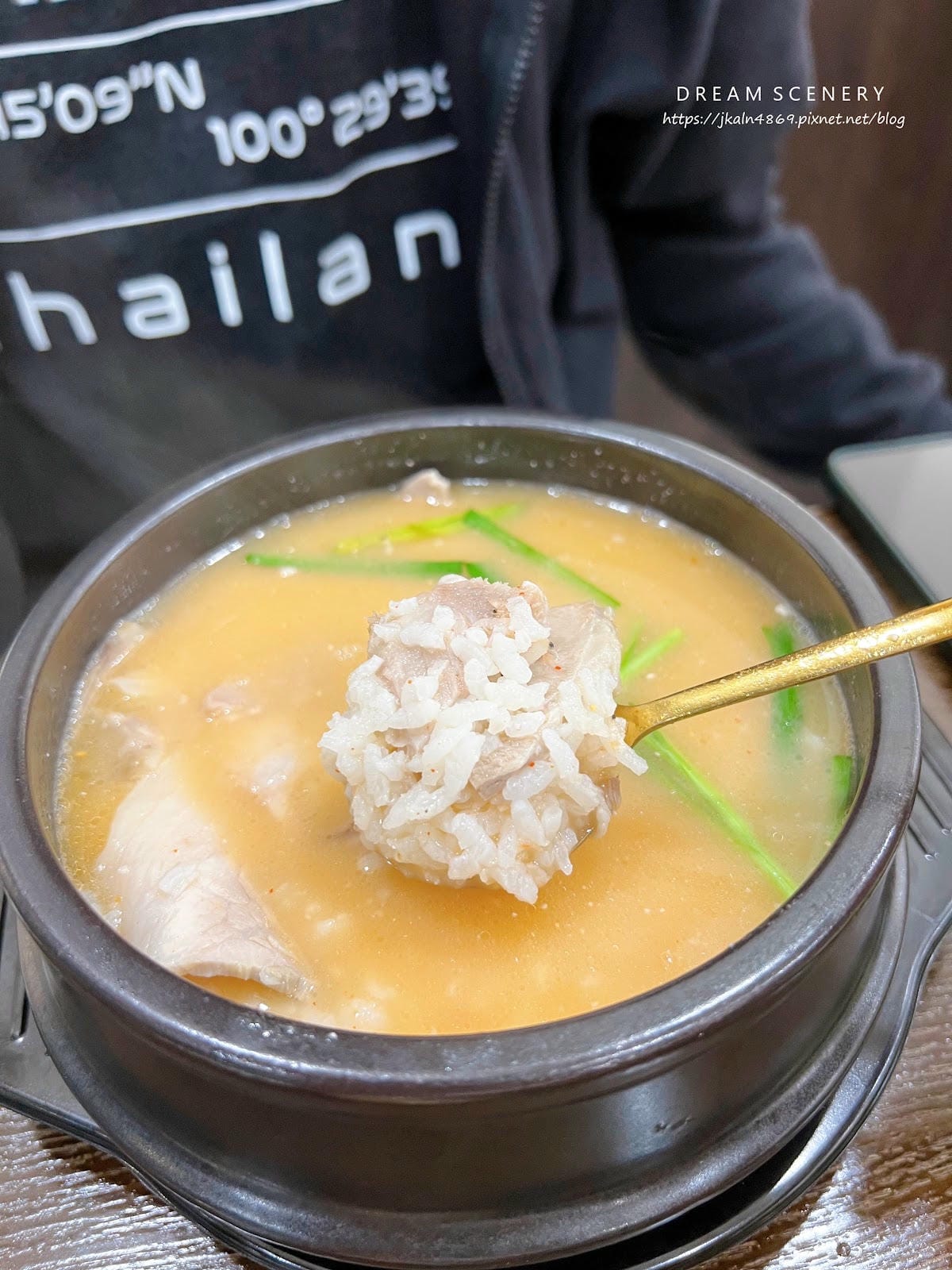 台北▴松山區│南京三民站美食│韓國人開的韓式豬肉湯飯│釜山湯 台北▴松山區│南京三民站美食│韓國人開的韓式豬肉湯飯│釜山湯